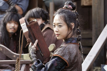 Sulli f(x) Sukses Buat Pemain 'Pirates' Syuting di Cuaca Sangat Dingin
