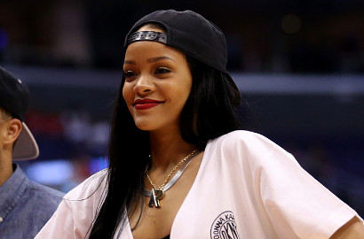 Rihanna Nyaris Jadi Korban Psikopat Pengirim Surat Ancaman