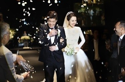 Park Ji-Sung dan Kim Min Ji Akhirnya Menikah