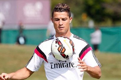 Cristiano Ronaldo Diprediksi Ikut Main di Laga Real Madrid vs Manchester United