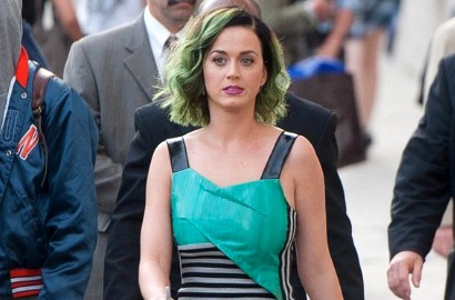 Katy Perry Tak Mau Lagi Bahas Perceraian dengan Russell Brand