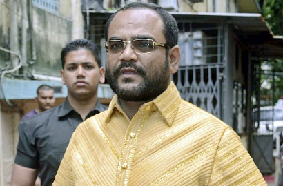 Pria India Kenakan Baju dari 4 Kg Emas Murni Senilai Rp 2 Miliar