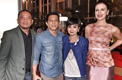 Yuni Shara Pamer Foto Pertama Kali Ariel dan Sophia Latjuba Bertemu