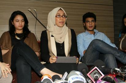 Ini Kronologis Penjemputan Marshanda Versi Sang Bunda