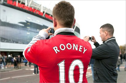 Manchester United Larang Penonton Bawa iPad ke Old Trafford