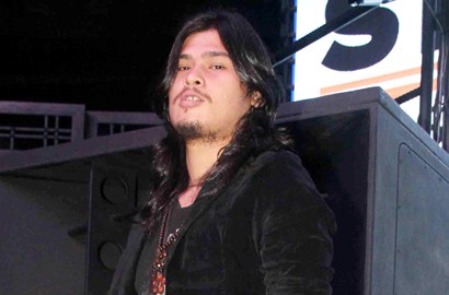Dilirik Jadi Vokalis Mahadewa, Virzha Ingin Naikkan Haji Orangtua