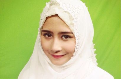 Prilly 'Ganteng-Ganteng Serigala' Sudah Lama Diminta Berhijab