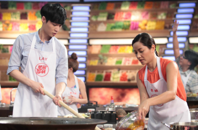 Intip Aksi Lay EXO Memasak di Preview 'Celebrity Chef' Versi Tiongkok