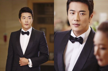 Tampannya Kwon Sang Woo Kenakan Jas di Foto Adegan 'Seduction'