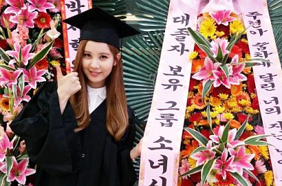 Foto Wisuda Seohyun SNSD Lulus dari Universitas Dongguk