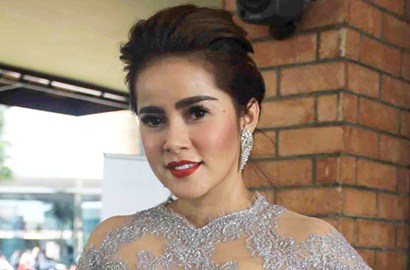 Olla Ramlan Hamil, Ayah Diduga Gelapkan Rp 2 Miliar