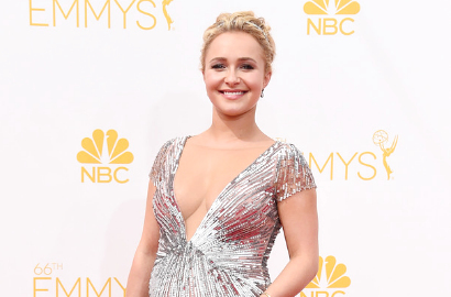 Hayden Panettiere Jadi Perhatian di Red Carpet Emmy Awards 2014