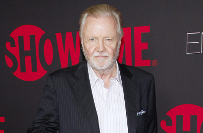 Jon Voight Tak Tahu Angelina Jolie dan Brad Pitt Sudah Menikah