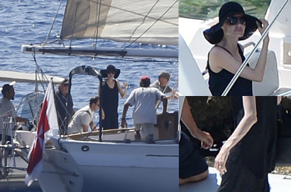 Angelina Jolie Terlihat Pertama Kali di Malta Pasca Menikah