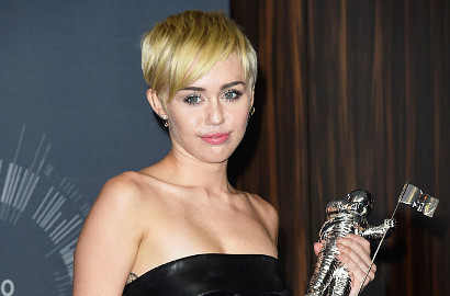 Miley Cyrus Yakin Liam Hemsworth Masih Mencintainya