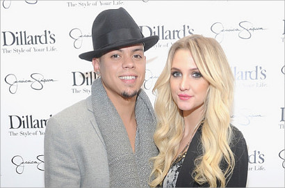 Ashlee Simpson dan Evan Ross Resmi Menikah