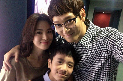 Song Hye Kyo dan Kang Dong Won Berbagi Foto Keluarga 'My Brilliant Life'