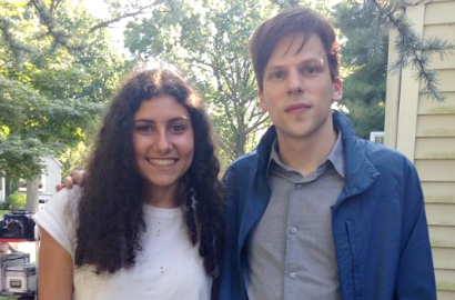 Jesse Eisenberg Masih Belum Gundul di Lokasi 'Batman v Superman'