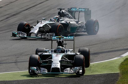 Lewis Hamilton Jawarai GP Italia