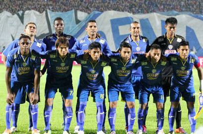 Arema Cronus Tak Ambil Pusing Format Delapan Besar ISL 2014
