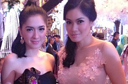 Angel Karamoy dan Titi Kamal Enjoy Syuting 'Emak Ijah Pengen ke Mekkah'
