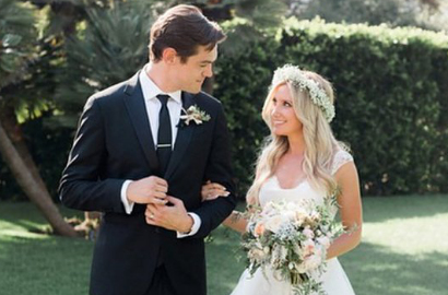 Ashley Tisdale dan Christopher French Resmi Menikah