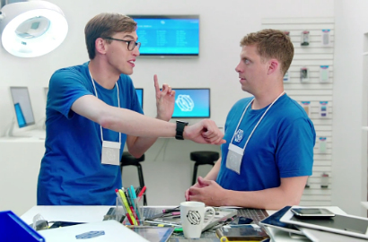Samsung Bikin 6 Video Parodi untuk Cibir iPhone 6