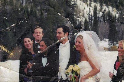 Foto Pernikahan dari Puing WTC 9/11 'Pulang' Setelah 13 Tahun