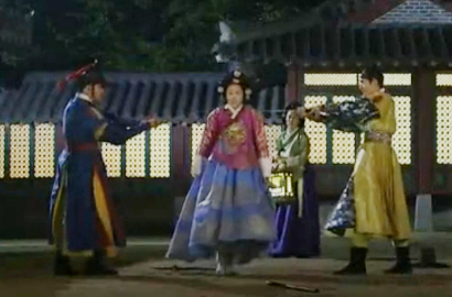 Lee Jin Wook dan Yong Hwa Nyaris Bunuh Hyun Jin di Eps 5  'Three Musketeers'