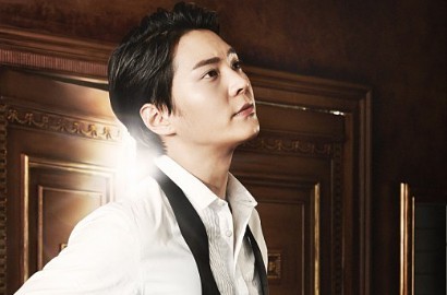 Kerennya Joo Won Sebagai Konduktor Tampan di Poster 'Tomorrow Cantabile'