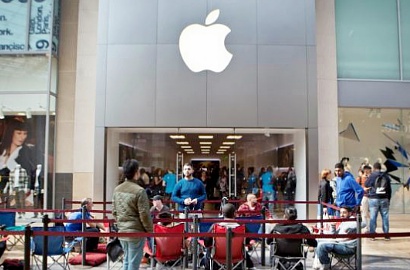 Fans Apple Rela Kemah Lebih Dari 10 Hari Demi Antri Beli iPhone 6