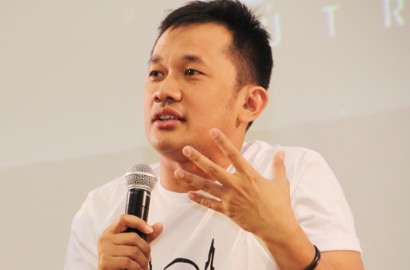 Hanung Bramantyo Pesan Kostum 'Gundala' Langsung dari Amerika