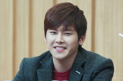 Hoya Infinite Debut Film dengan 'Hiya'