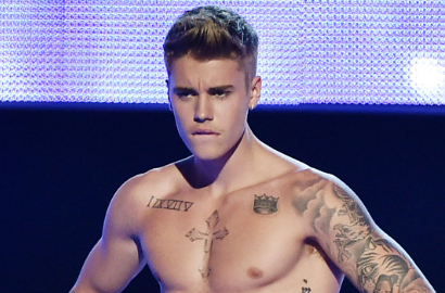 Justin Bieber Perlu Lakukan Operasi Usai Gendang Telinga Cedera