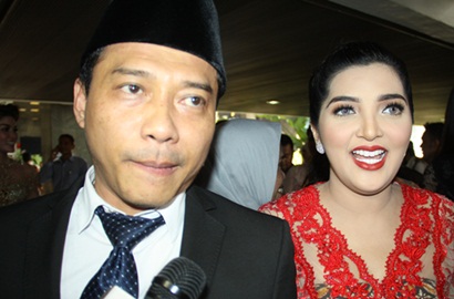 Ashanty Sempat Bingung Saat Dampingi Anang di Pelantikan Anggota DPR