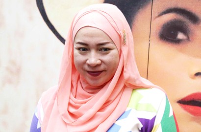 Melly Goeslaw Bikin Lagu 'Kamulah Takdirku' Buat Raffi dan Nagita