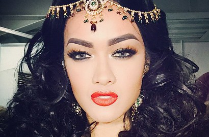 Julia Perez Ngeluh Selangkangannya Sakit di 'Mahabharata Show'