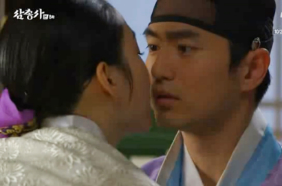 Lee Jin Wook Kaget Dicium Seo Hyun Jin di Eps 8  'Three Musketeers'