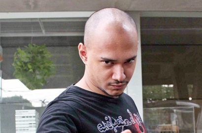 Disaingi Ivan Gunawan, Husein Tidak Ngoyo Dekati Ayu Ting Ting