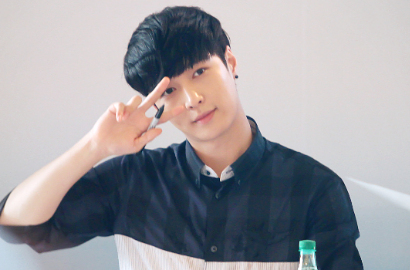 Fans Ramai-Ramai Ucap Selamat Ulang Tahun ke Lay EXO