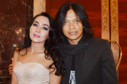 Armand Gigi Tetap Cinta Walau Dewi Gita Punya Kerutan Wajah
