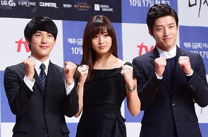 Kang Sora Ungkap Sifat Asli Siwan ZE:A dan Kang Ha Neul