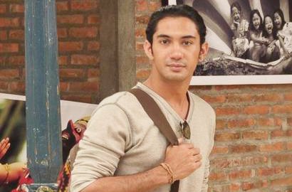 Reza Rahadian Butuh 2 Bulan Dalami Karakter di 'Guru Bangsa: Tjokroaminoto'