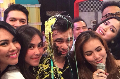 Ayu Ting Ting Doakan Pernikahan Raffi Ahmad dan Nagita