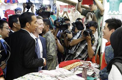 Mark Zuckerberg dan Jokowi Mau Jalankan 'Electronic Blusukan'?
