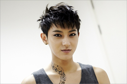 SM Entertainment Siap Ambil Langkah Hukum Soal Isu Video Mesra Tao EXO