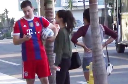 Intip Aksi Playboy Bomber Bayern Munich 'Robert Lewandowski'