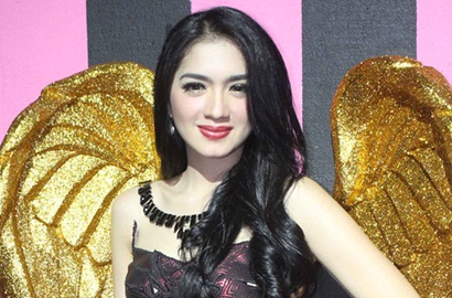 Hadir di Baby Shower, Angel Karamoy Puji Ashanty Seksi