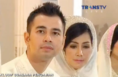 Raffi Ahmad Kelupaan Pakai Peci di Pengajian Karena Gugup?