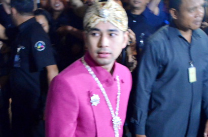 KPI Akan Tindak Lanjuti Penayangan Pernikahan Raffi-Nagita?